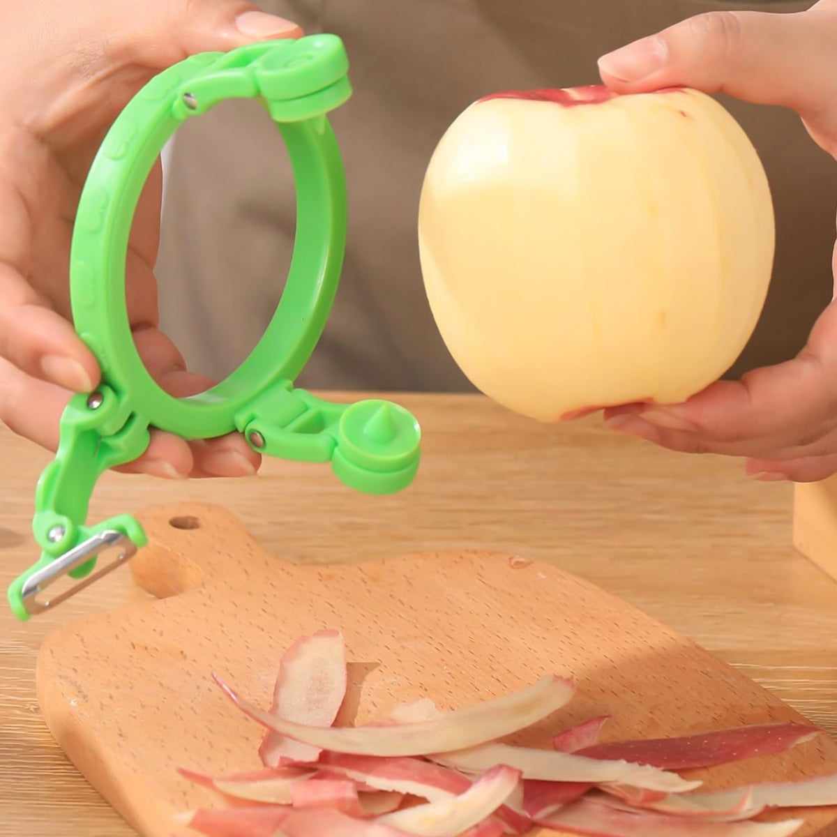 Apple Peeler Cutter â Adjustable Stainless Steel Blade with Holder