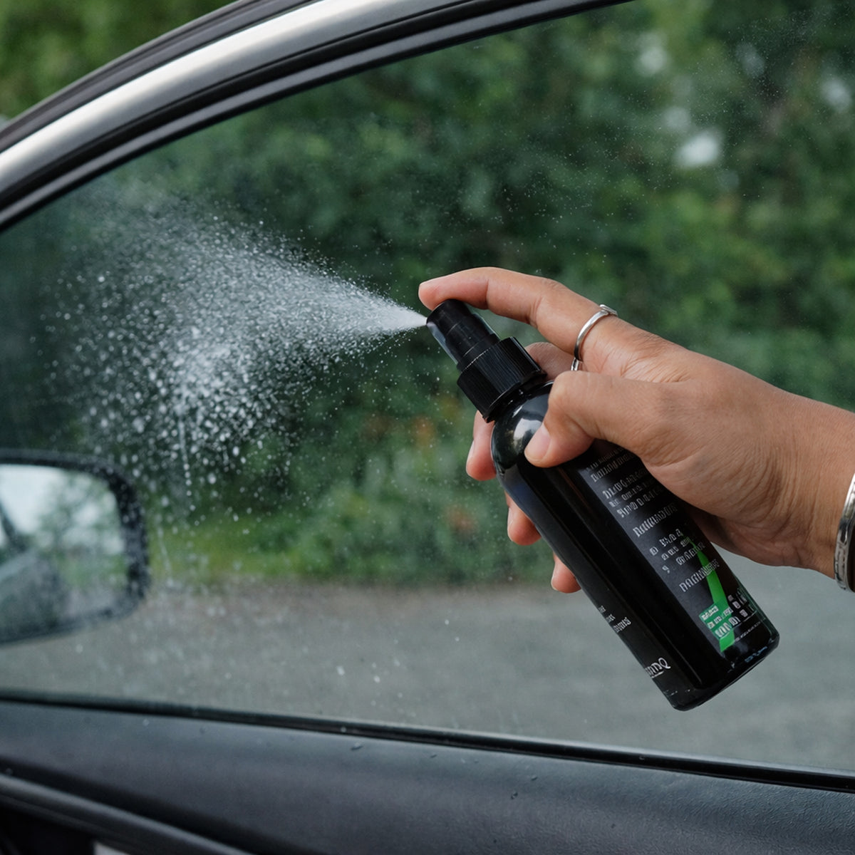 Anti-Fog Glass Spray â Clear Vision for Car & Home
