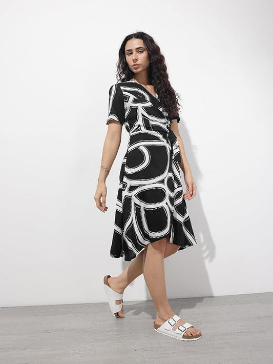 01. Divena Black Lepal Neck Abstract Print Rayon Midi Dres