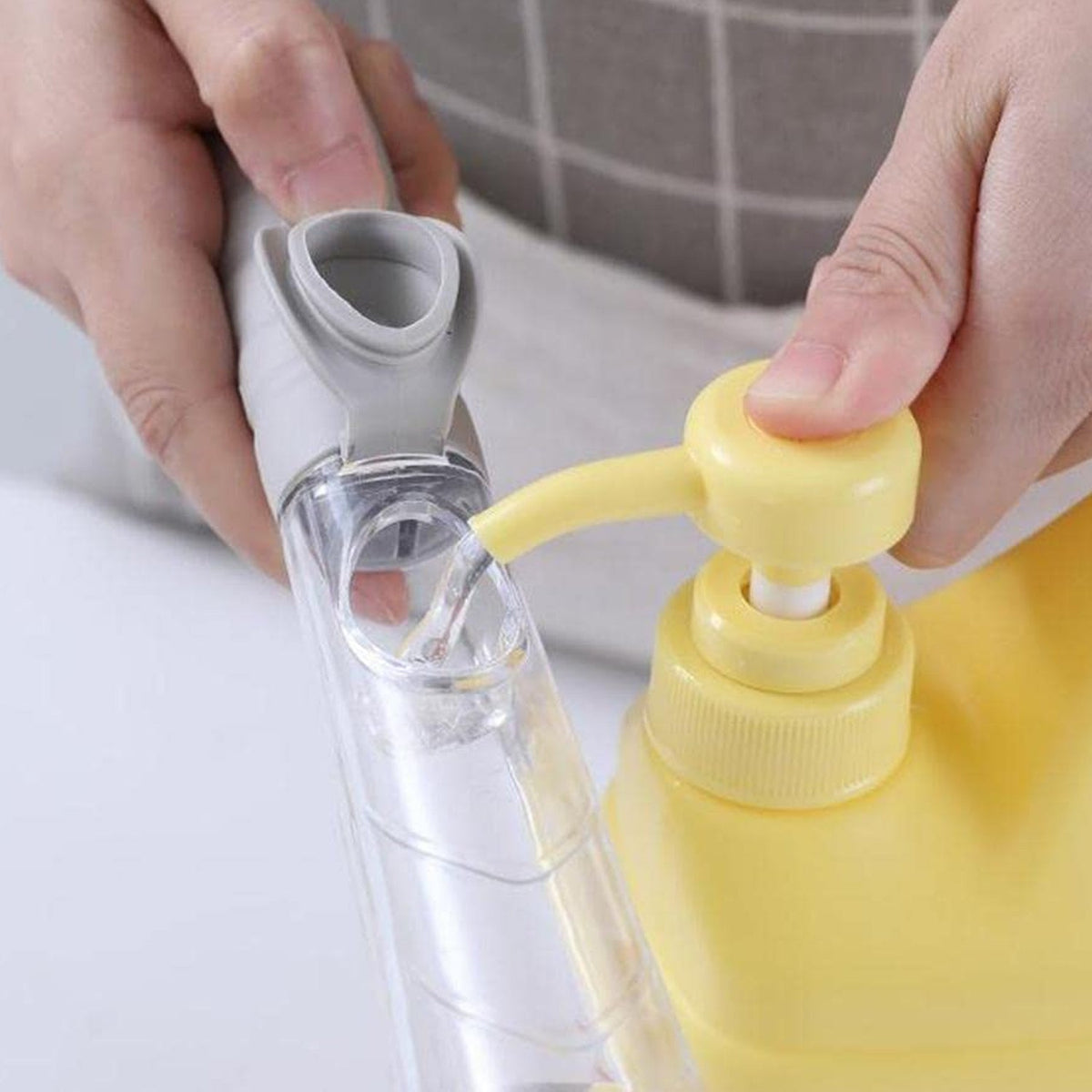 3 In 1 Liquid Soap Dispenser Dish Cleaning Brush for Kitchen Sink