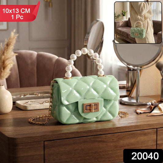 Quilted Mini Handbag â Elegant Pearl Handle & Chain Strap